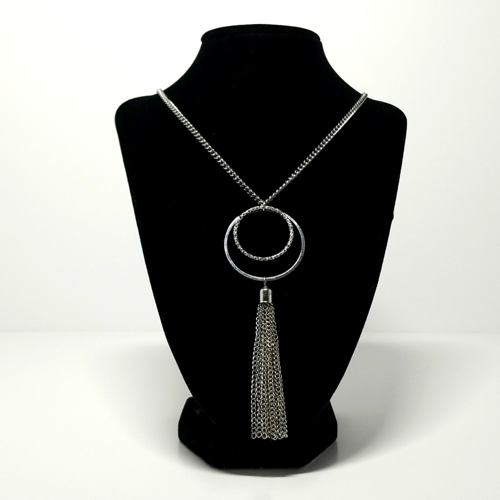 Kohls Womens 26" Sexy Silver Tone Beyonce Rihanna Inspired Date Night Necklace